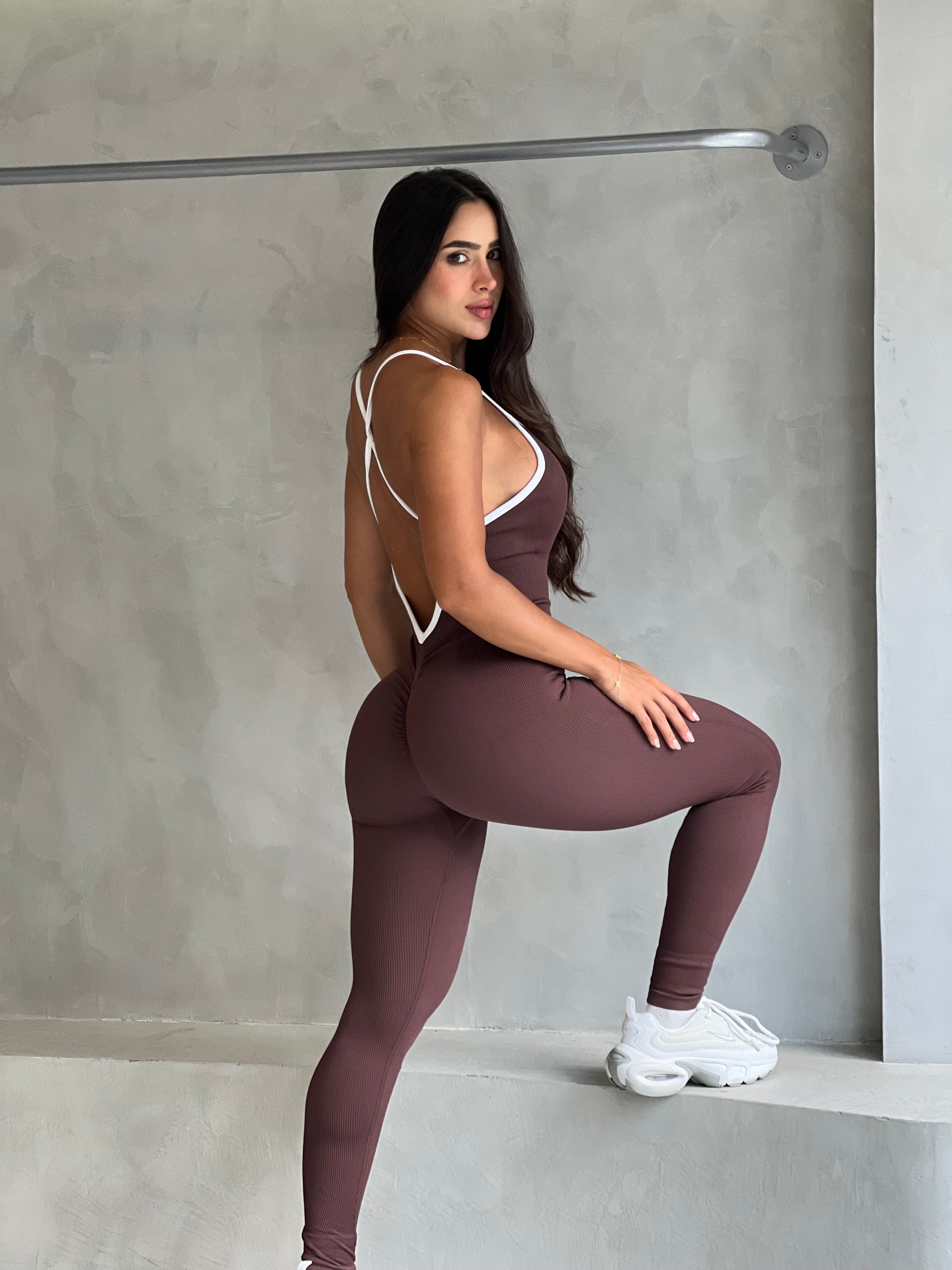 ENTERIZO SPANDEX BORDE BLANCO